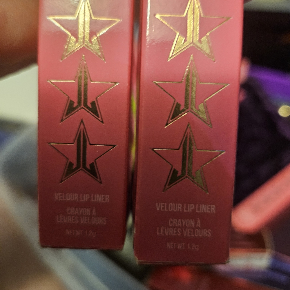 Jeffree Star Lip Liner - Scorpio Or Unicorn Blood - Picture 2 of 2